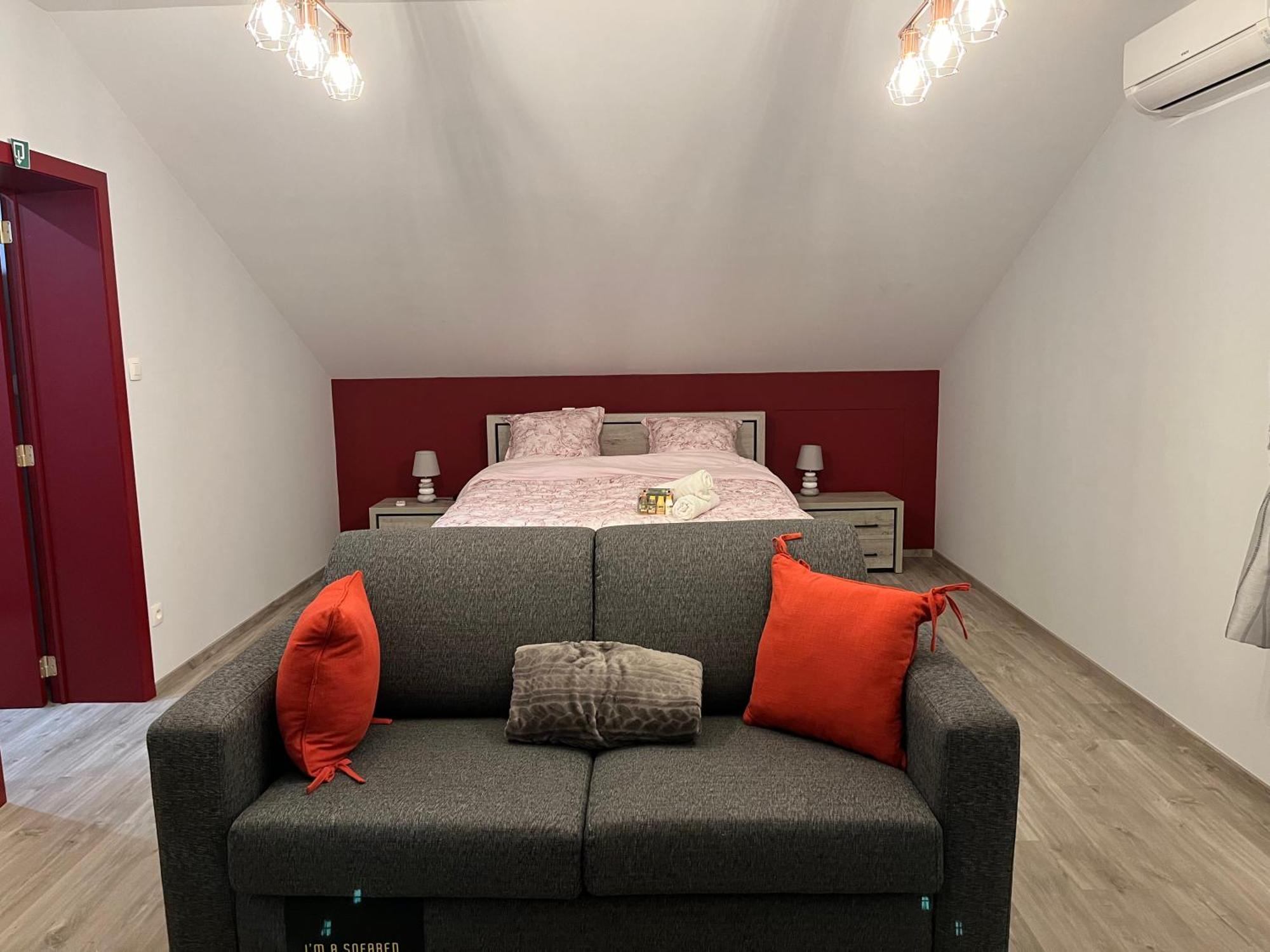 Lauralys Hotel Mons Ngoại thất bức ảnh